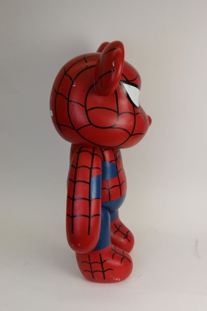 null École contemporaine

Souris Spider man 

En plastique polychrome

H. : 74 c...