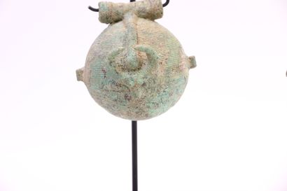 null VIETNAM, Dong Son culture, 1st millennium BC

Pair of ritual bells decorated...