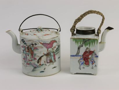null CHINA, Minguo period (1912-1949). 

Two enameled porcelain teapots. 

One decorated...