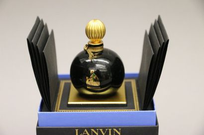 null Lanvin "Arpège" (1927)

Edition des années 2000 : deux flacons modèle boule...