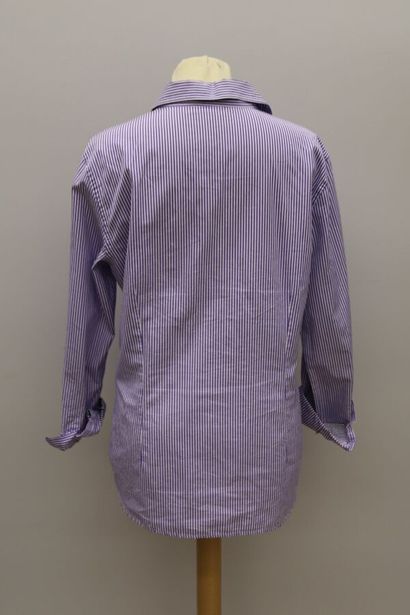 null FIGARET Woman

White and purple striped cotton shirt, closing with seven buttons

Size...