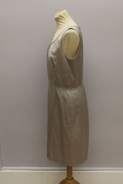 null GERARD DAREL 

Sleeveless dress in taupe cotton mix, closing with a zip in the...