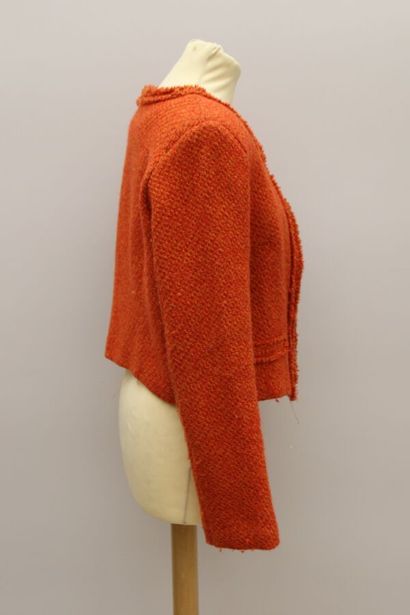 null AMELIE & AMELIE

Orange wool blend suit style jacket, two false pockets, closes...