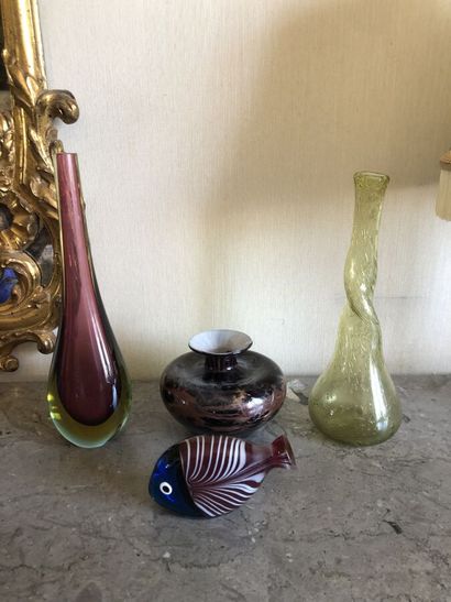 null MURANO

Otter with the balloon in brown crystal,

Lama in colorless and white...