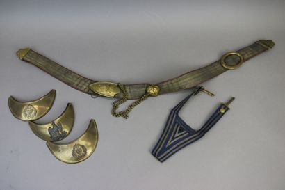 null Bavarian cavalry officer's giberne band. 

We join: a French sword-holder and...