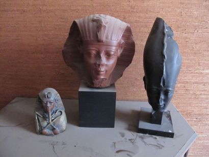 null Head of Pharaoh in red stone, head of Pharaoh in reconstituted stone and bust...