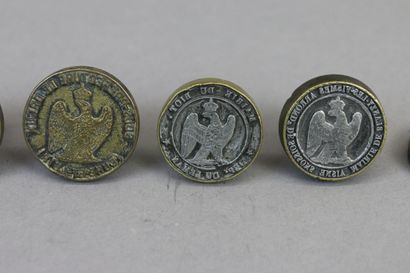 null Eight wax seals in bronze, including : - Town hall of Tréon (Eure-et-Loire),...