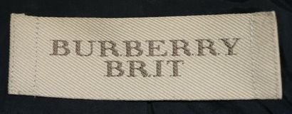 null BURBERRY BRIT

Veste en laine tartan rouge et noir, fermant par une fermeture...
