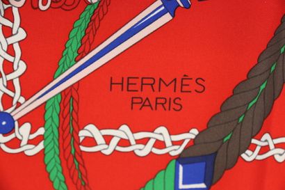 null HERMÈS Paris

Carré en soie imprimée, modèle "Le Timbalier", par Françoise Héron

Avec...
