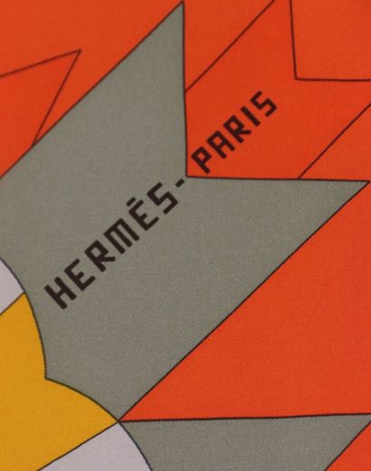 null HERMÈS Paris

Carré en soie imprimée, titré "Cheval de fête", signé Jan Baktlik...