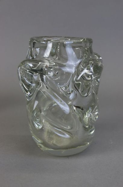 null SCHNEIDER France

Vase en verre incolore soufflé moulé , le col carré et le...