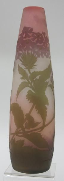 Vase tubulaire en verre soufflé moulé rose...