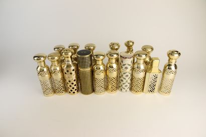 Guerlain Guerlain 
Lot including sixteen bottles of which 14 are in gilded zamac...