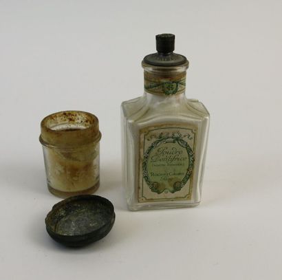null Roger & Gallet - (years 1890-1900)
Lot including a glass "Marquise Héliotrope"...
