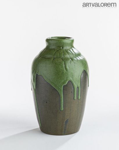POINTU Léon (1879-1942)
Vase globulaire à...