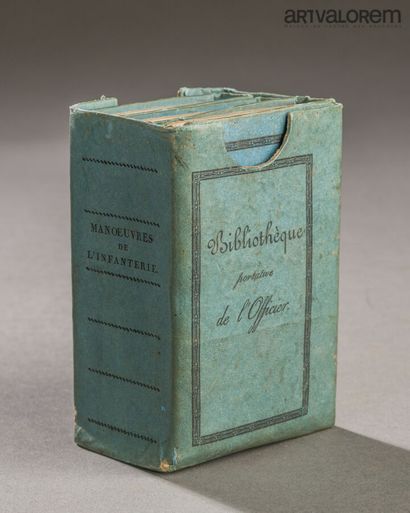 null [INFANTERIE] . Paris, Levrault, 1830. 3 volumes in-16, cartonnage de l'éditeur...