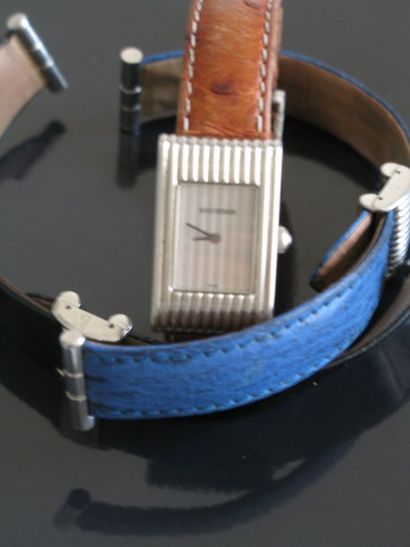 BOUCHERON Montre bracelet de femme en acier automatique modèle « Reflet ». On y joint...