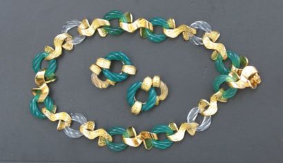 null CHAUMET Parure en or sculpté, composée d'un collier habillé d'anneaux torsadés...
