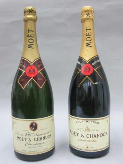 null Deux magnums de champagne: Moet et Chandon Cuvée 250ème anniversaire Moet et...