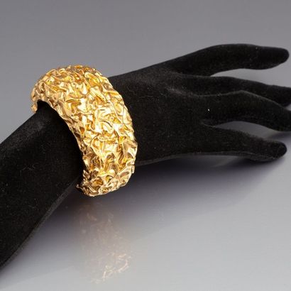 null Georges Desrue pour Chanel - (1990) Luxueux bracelet " compression " en résine...