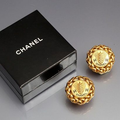 null Robert Goossens pour Chanel - (1990) Présentée dans son coffret titré, paire...