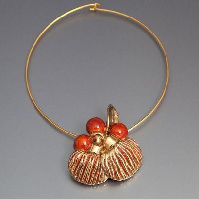 null Saglio Aiva - (années 1960 - Italie) Spectaculaire pendentif en céramique émaillée...