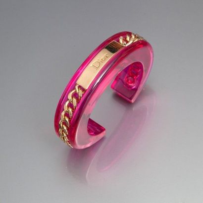 null Christian Dior - (années 2000) Bracelet rigide en résine moulée teintée rouge...
