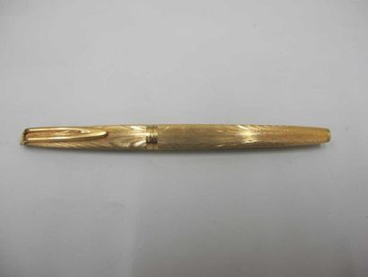 WATERMAN CF - Stylo plume à décor moiré, plaqué or, plume or 18 carats (, dans sa...