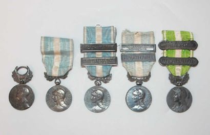null Lot de médailles coloniales comprenant: deux médailles coloniales avec barettes...