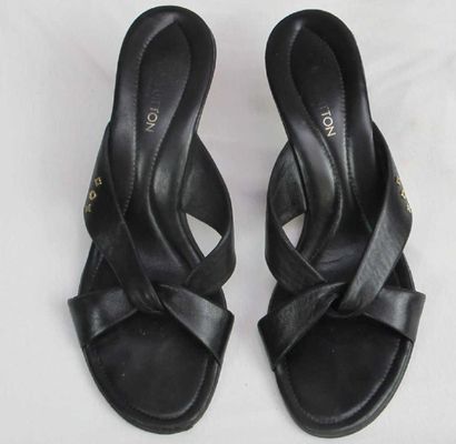 null Louis Vuitton. Mules chevreaux noirs, talons 6 cm, taille 39. Dans l'état. 