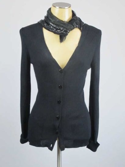 null Jean-Paul Gaultier. Gilet en coton noir forme asymétrique avec paillettes au...