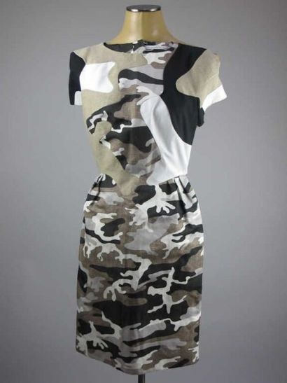 null Jean-Charles de Castelbaljac. Robe coton et lin, impression camouflage, taille...