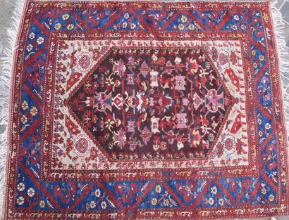 null TAPIS Rare Kumurdju-Koula (Turquie, Asie Mineure),début du XIXème siècle. Décor...