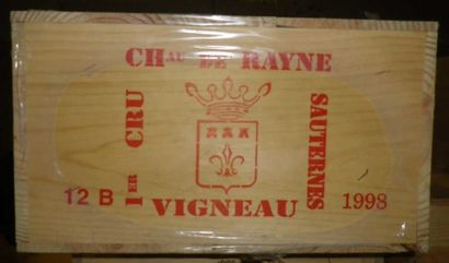 null 12 Bouteilles CHÂTEAU RAYNE VIGNEAU 1998 - Sauternes. Caisse bois d'origine...