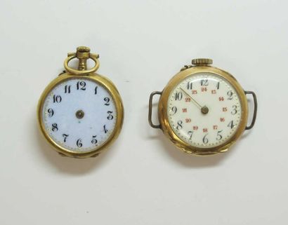 null Petite montre en or 18k à décor de rinceaux fleuris(manque le bracelet) et une...