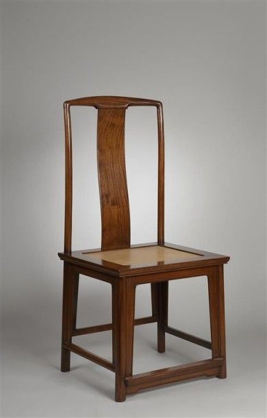 CHINE, XXe siècle. Six chaises en bois exotique...