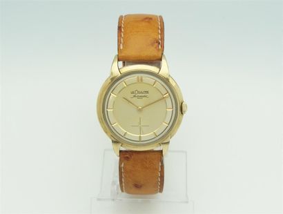 null LECOULTRE "GOLD FILLED". Montre d'homme en plaqué or, cadran à index. Mouvement...