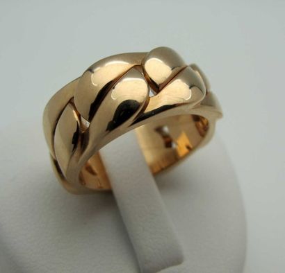 null CARTIER Dona. Bague en or rose 750°/oo (18 k), stylisant une maille rigide....