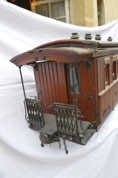 null Maquette de wagon de la ligne de chemin de Fer Saïgon-Thap Cham (Dalat).
(Exposition...