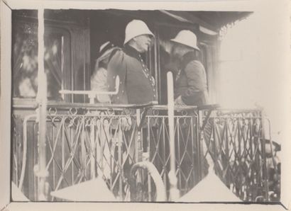 null 1921.
L'arrivée à Tourane (?à Nang) du Maréchal Joffre le 31 décembre 1921.
8...