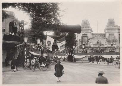 null 1922.
La parade démesurée du Maréchal Joffre en visite officielle à Hanoï (janvier...