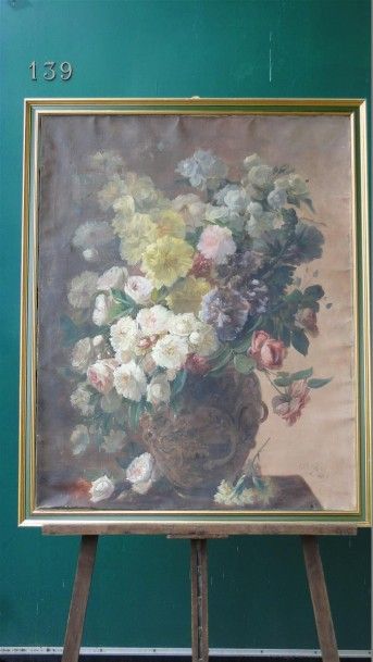 null Jacob PETIT (1796-1868). " Bouquet de fleurs dans un vase chinois ". Huile sur...