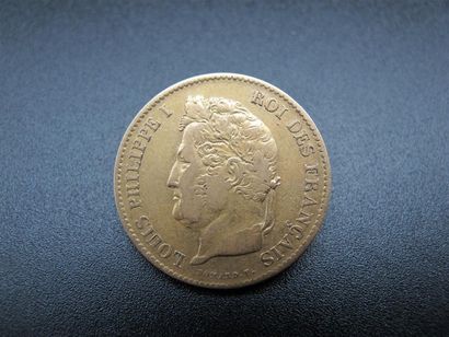 null 40 Francs or, Louis-Philippe, datée 1833. Poids : 12,8 g.