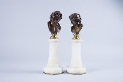 null Yves GASTOU « Ariane et Bacchus » Deux bustes dans le goût néoclassique en bronze...