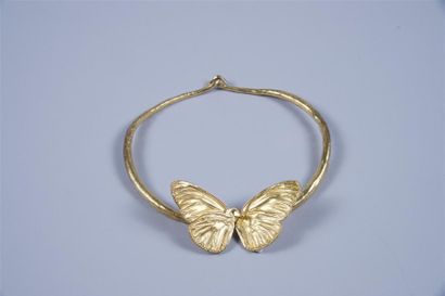 null Claude LALANNE " Papillon " Collier rigide en laiton à fermoir sculptural papillon,...