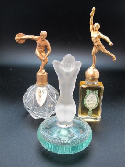 null Divers Parfumeurs - (années 1930), lot comprenant un flacon "Diathème" de Caray...