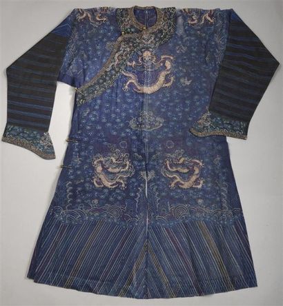 null Manteau d'été, Chine, fin du XIXe-début du XXe siècle, en gaze de soie bleue...