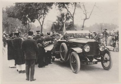  1922 LA PARADE DU MARÉCHAL JOFFRE EN VISITE OFFICIELLE À HANOÏ (Janvier 1922). Vues...