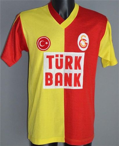null Galatasaray n°15. Maillot réplica du club turc de Galatasaray, saison 1987-1988....
