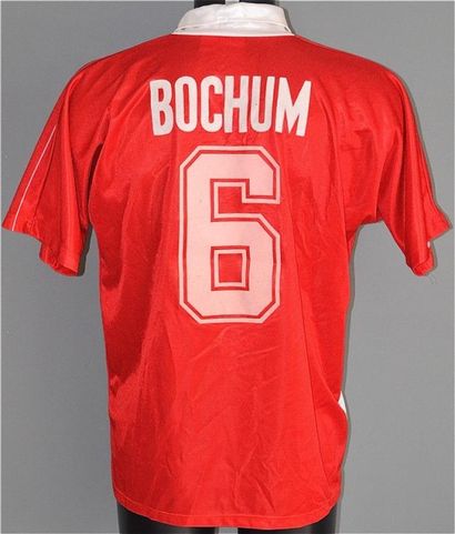 null Patrick GUILLOU n°6. Maillot du VFL Bochum pour la saison 1992-1993 de Bundesliga....